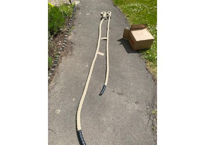 Customer image of Gym &amp; Fitness Climbing Rope with soft eye and heatshrink finish - Natural Hemp